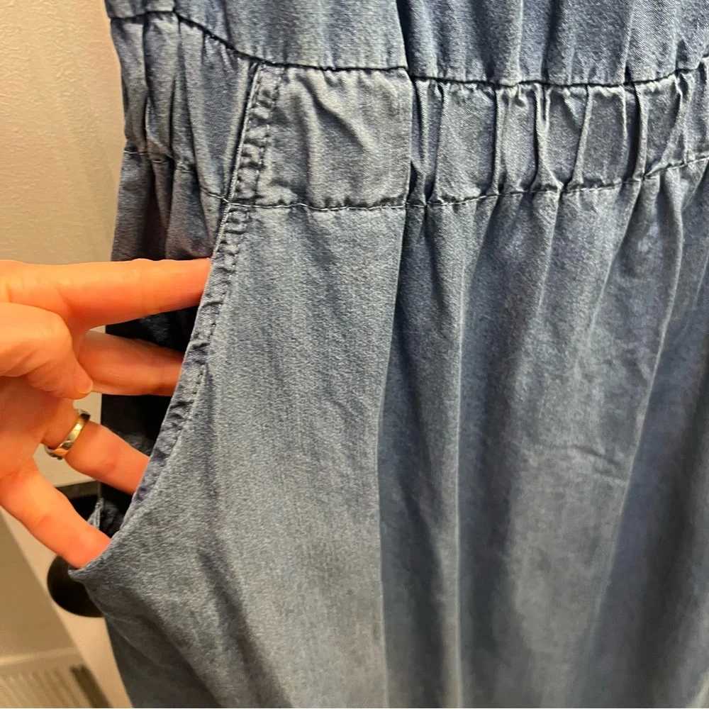 Chambray 100% Lyocell Sleeveless Tie Neck Elastic‎ Waist Dress. Size Medium.